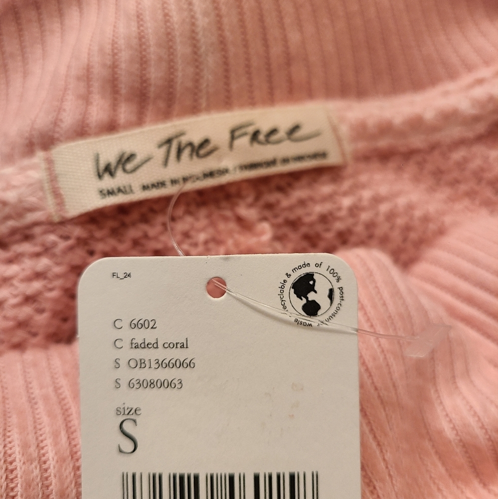 NWT We the free size S faded coral sweater - Picture 13 of 15